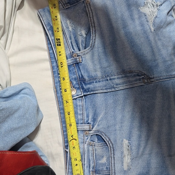 American Eagle Mom Jeans Distressed Sz 8 Long - Picture 13 of 14